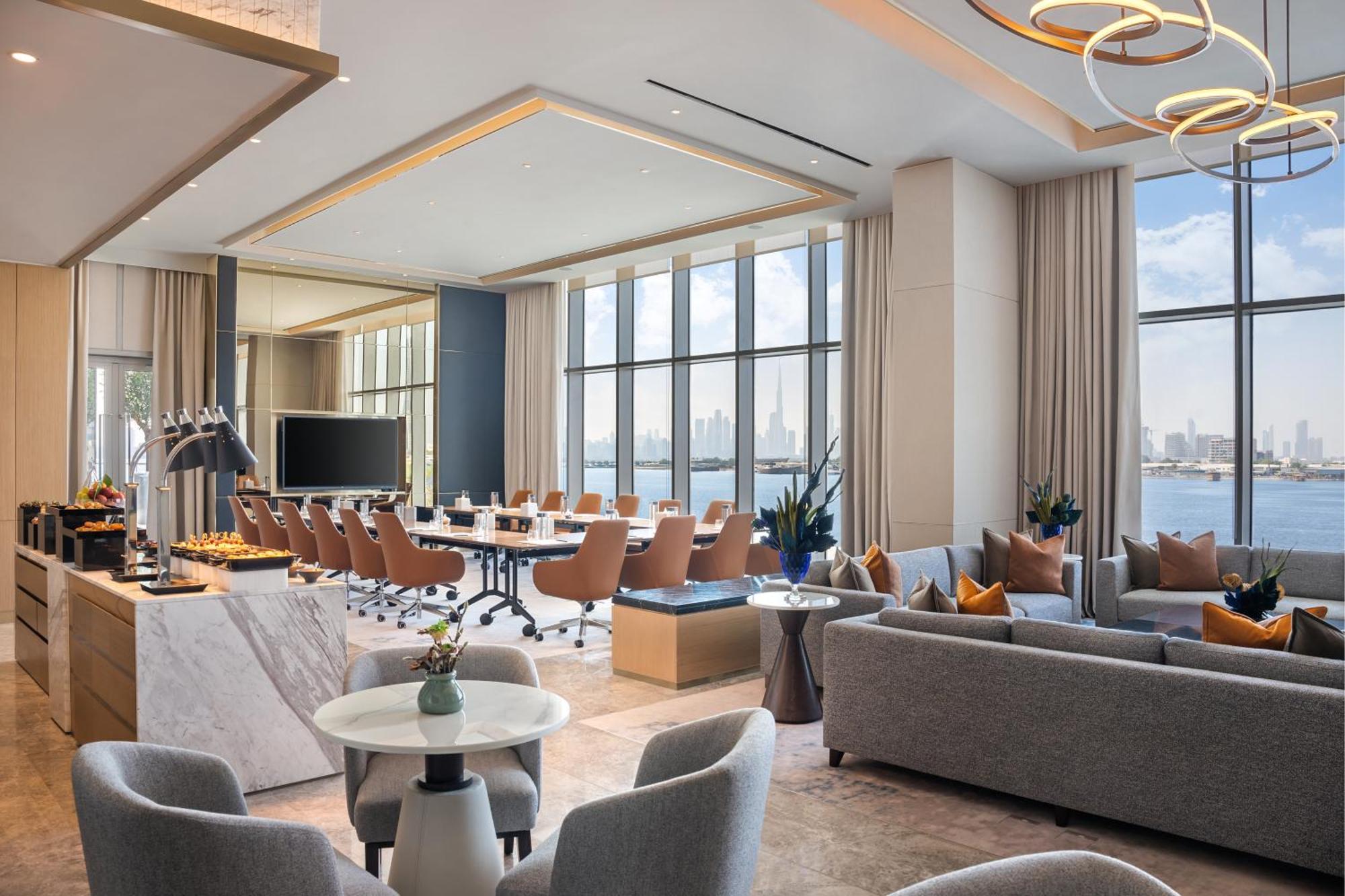 Address Creek Harbour Otel Dubai Dış mekan fotoğraf The Executive Lounge at the Westin Dubai